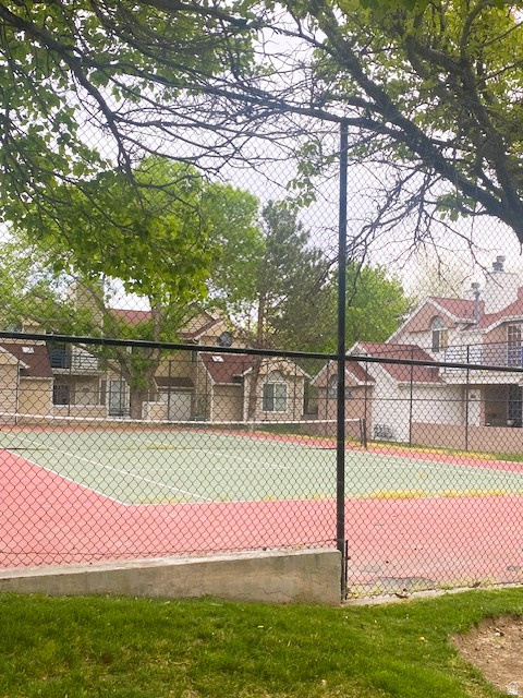 CROSSPOINTE - Residential