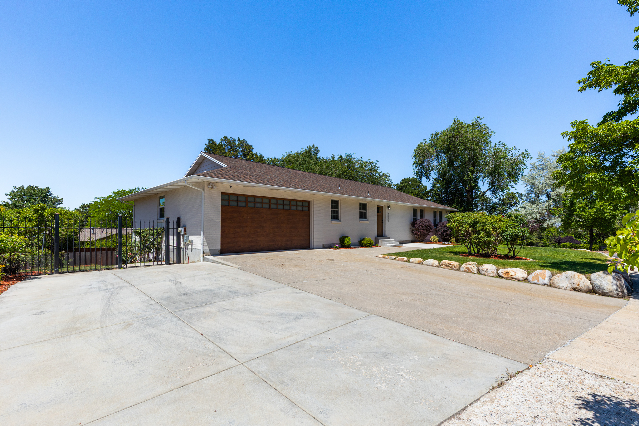 BRIGHTON HILLS - Residential
