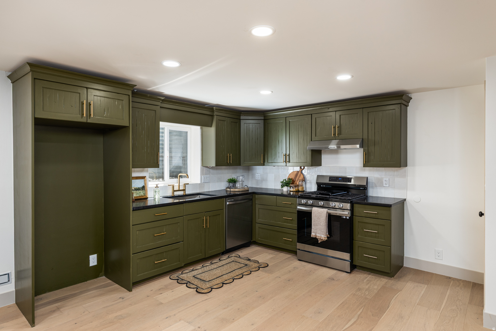 BRIGHTON HILLS - Residential