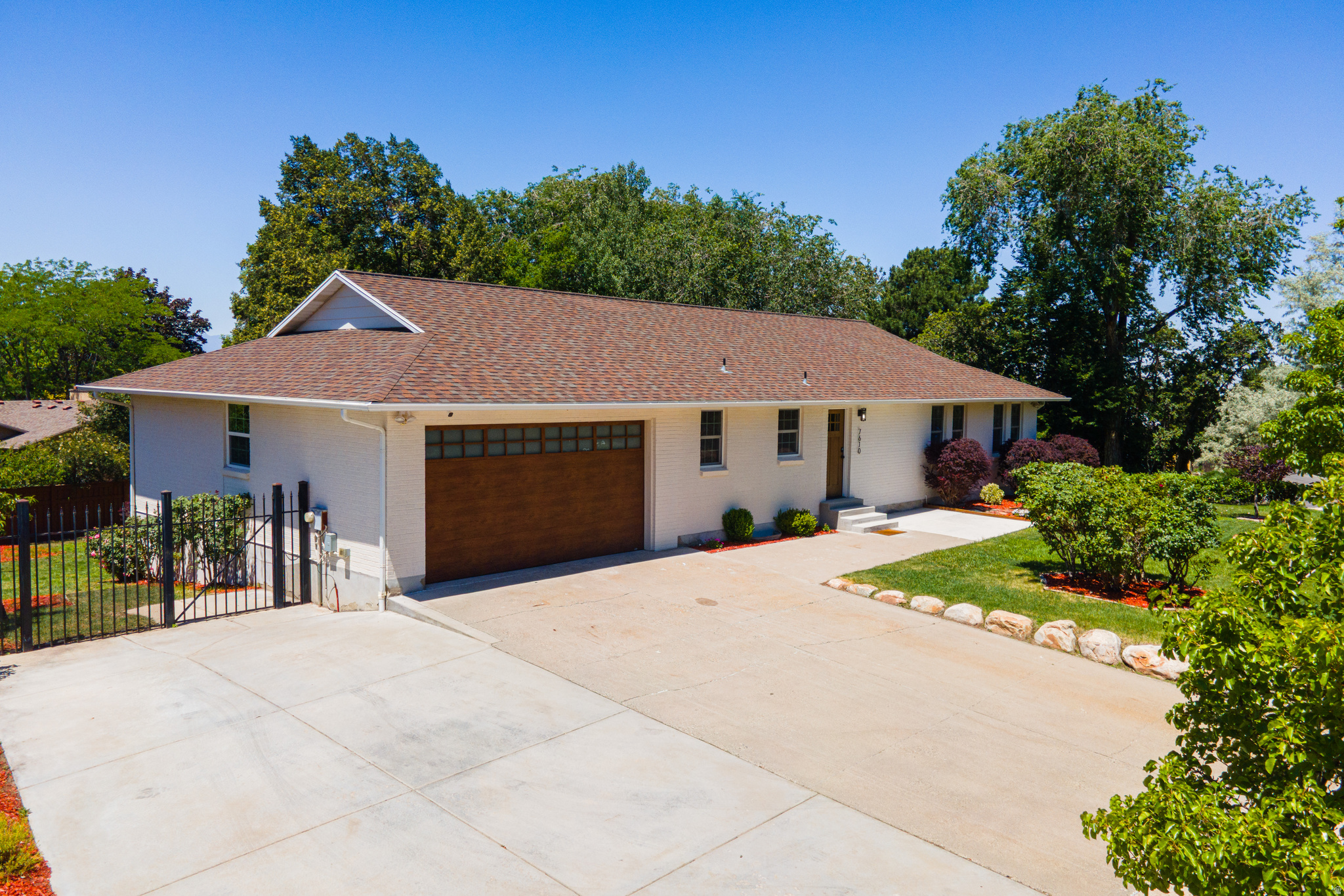 BRIGHTON HILLS - Residential