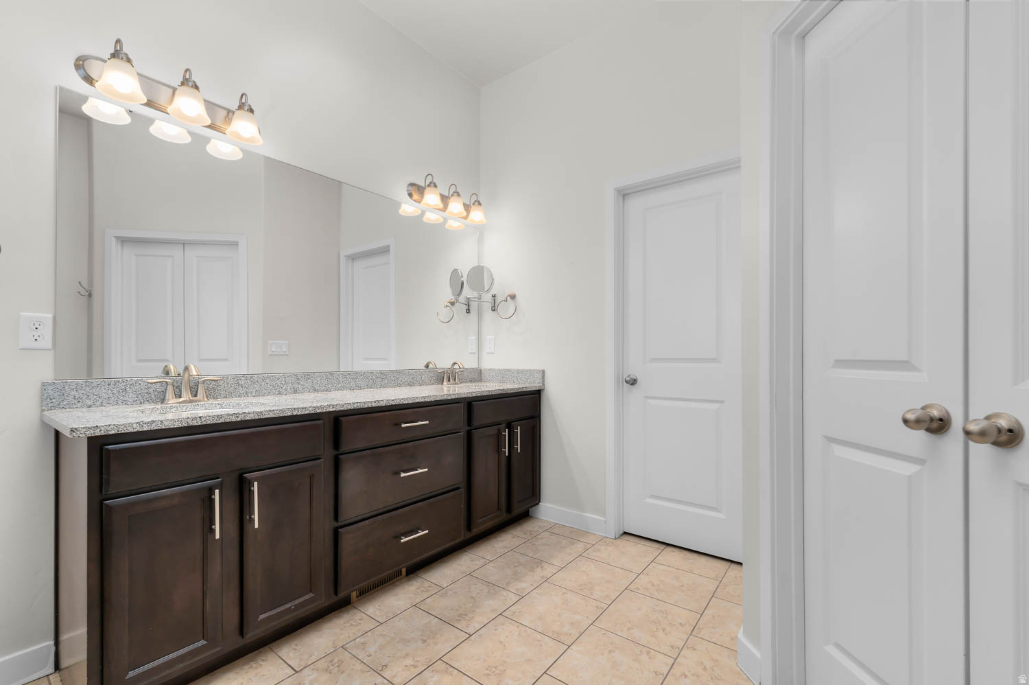 KENNECOTT - Residential