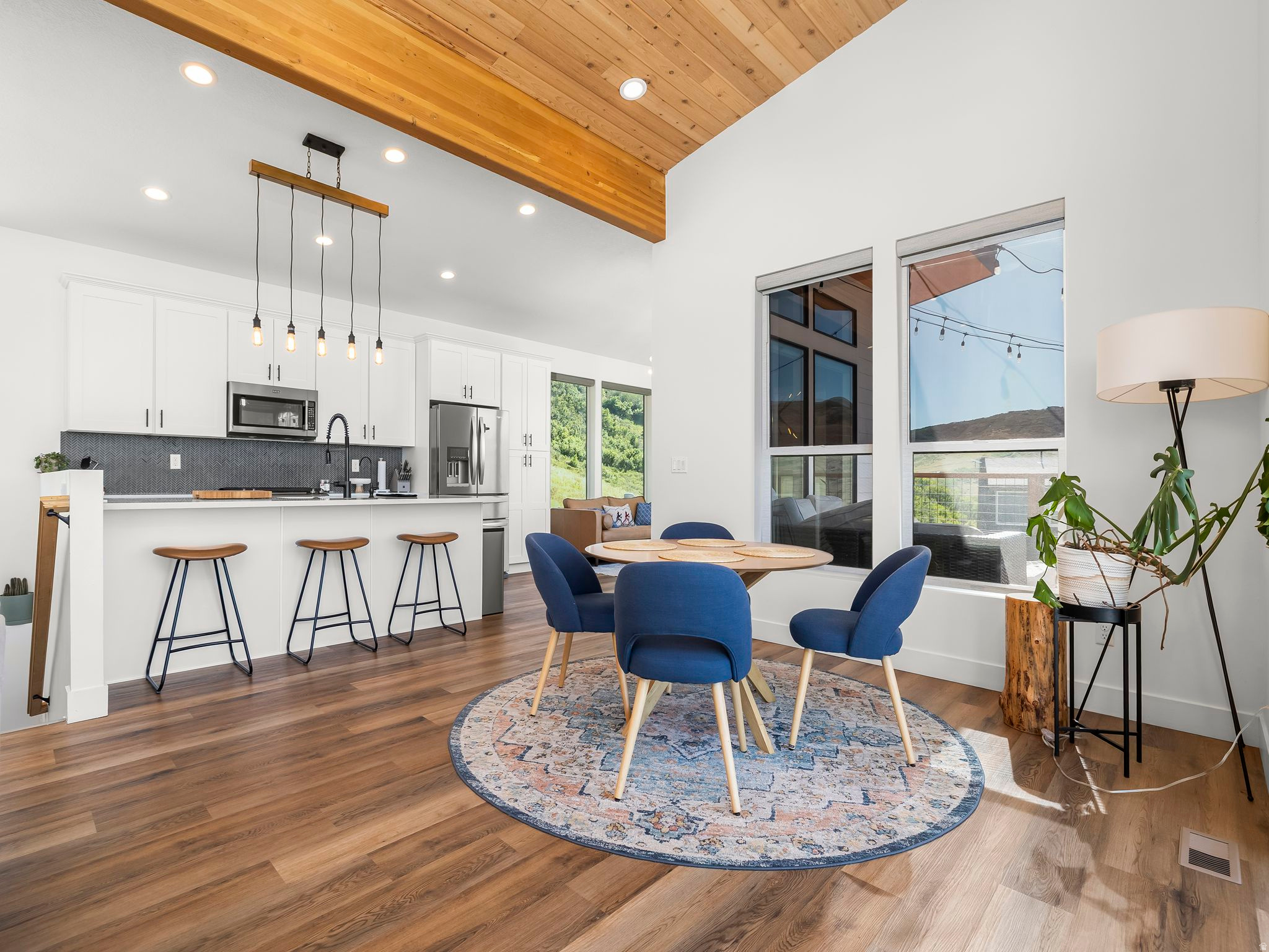 LAKE ROCKPORT ESTATES - Residential
