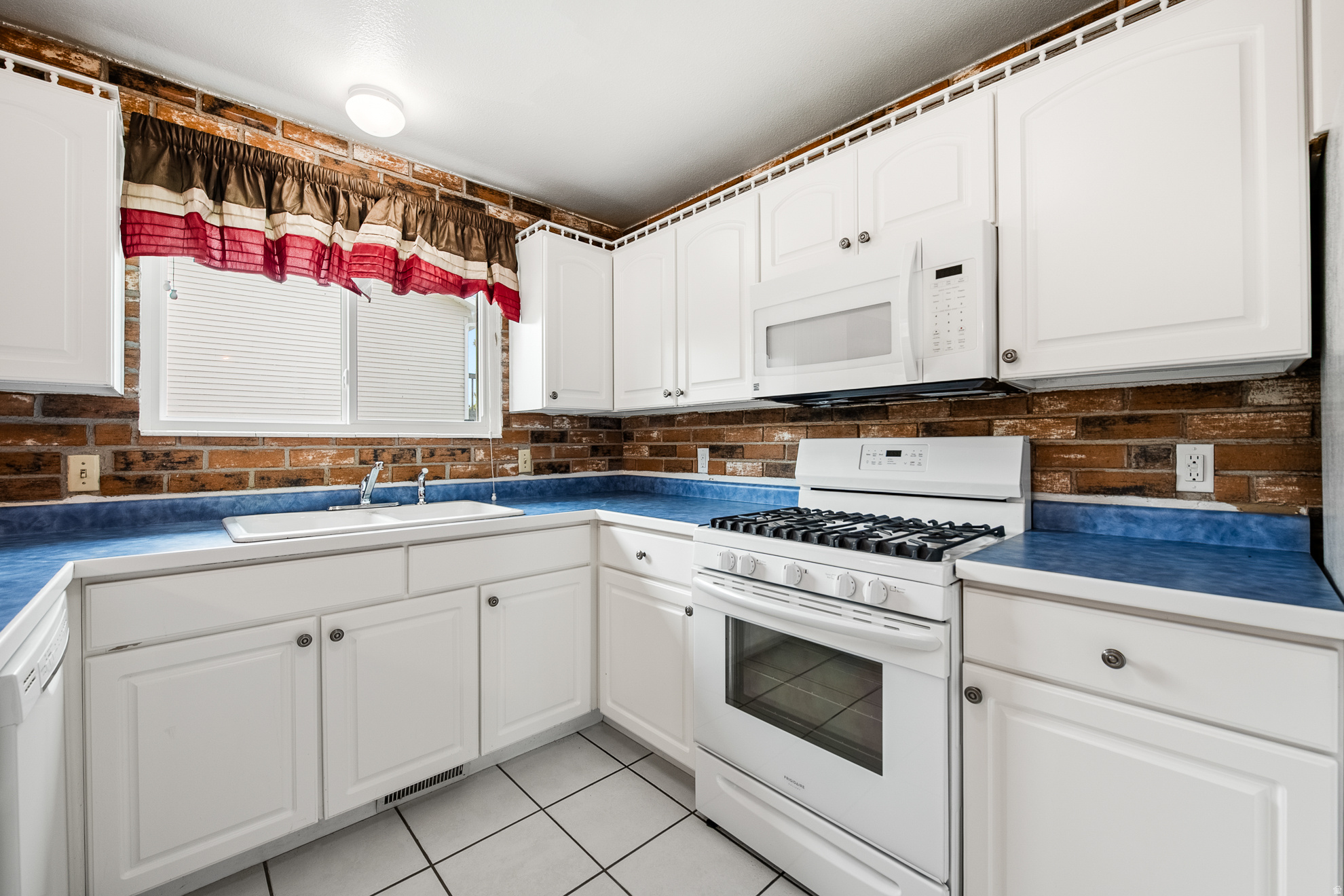 BAILEY - Residential