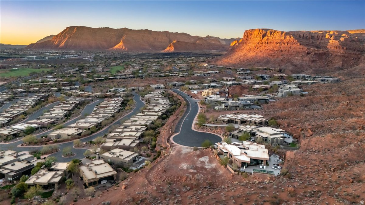 VISTAS AT ENTRADA - Land
