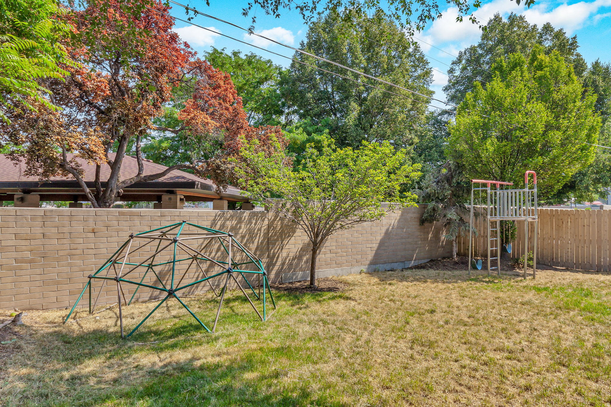 LORRAINE SUB - Residential