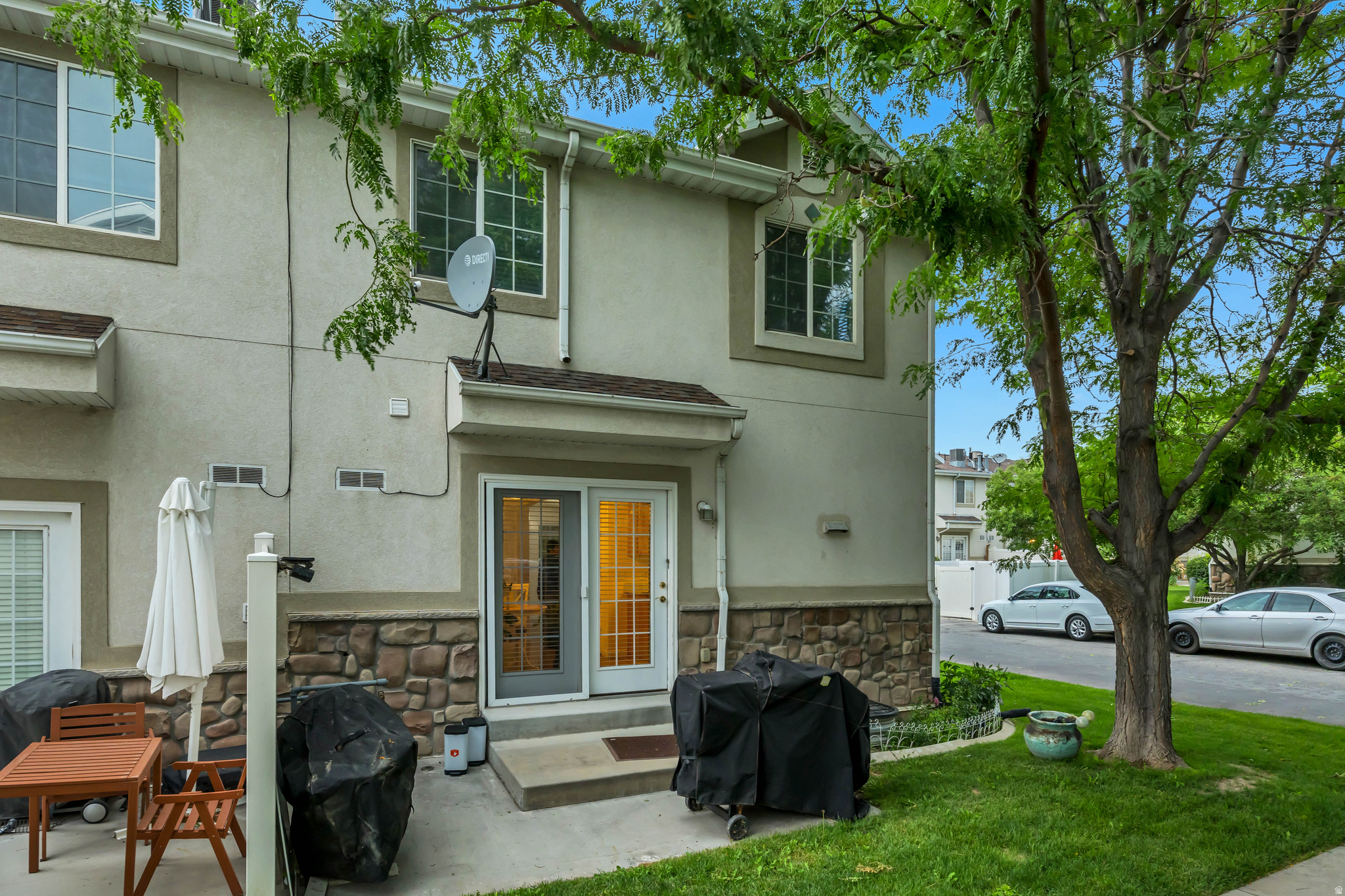 COMPASS RENAISSANCE - Residential