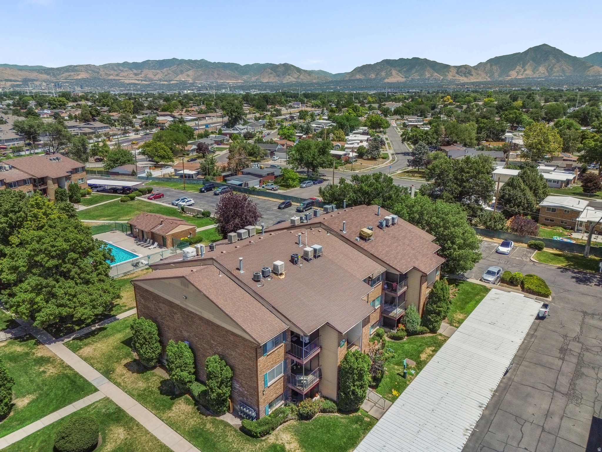 MEADOWS - Residential