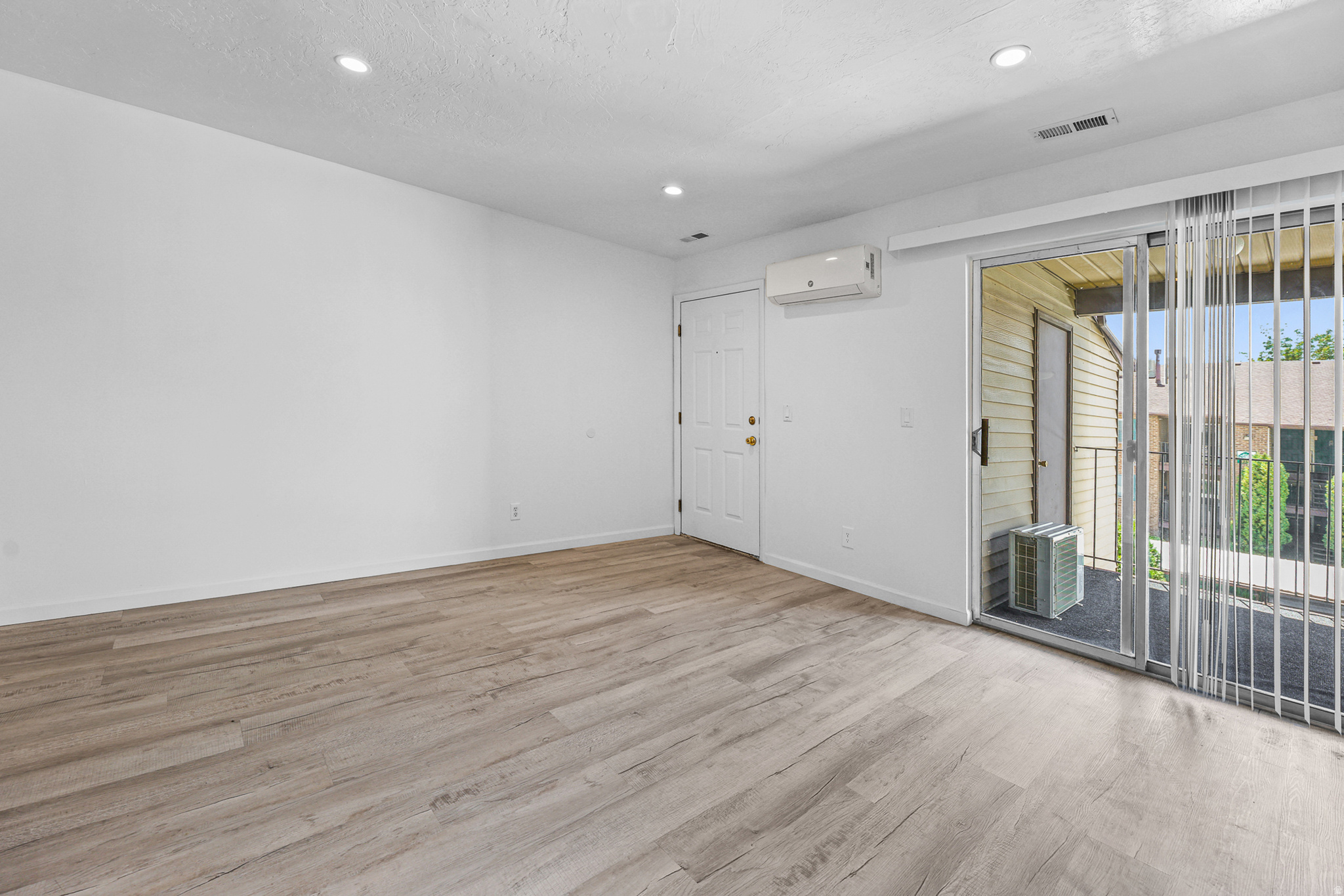 MEADOWS - Residential