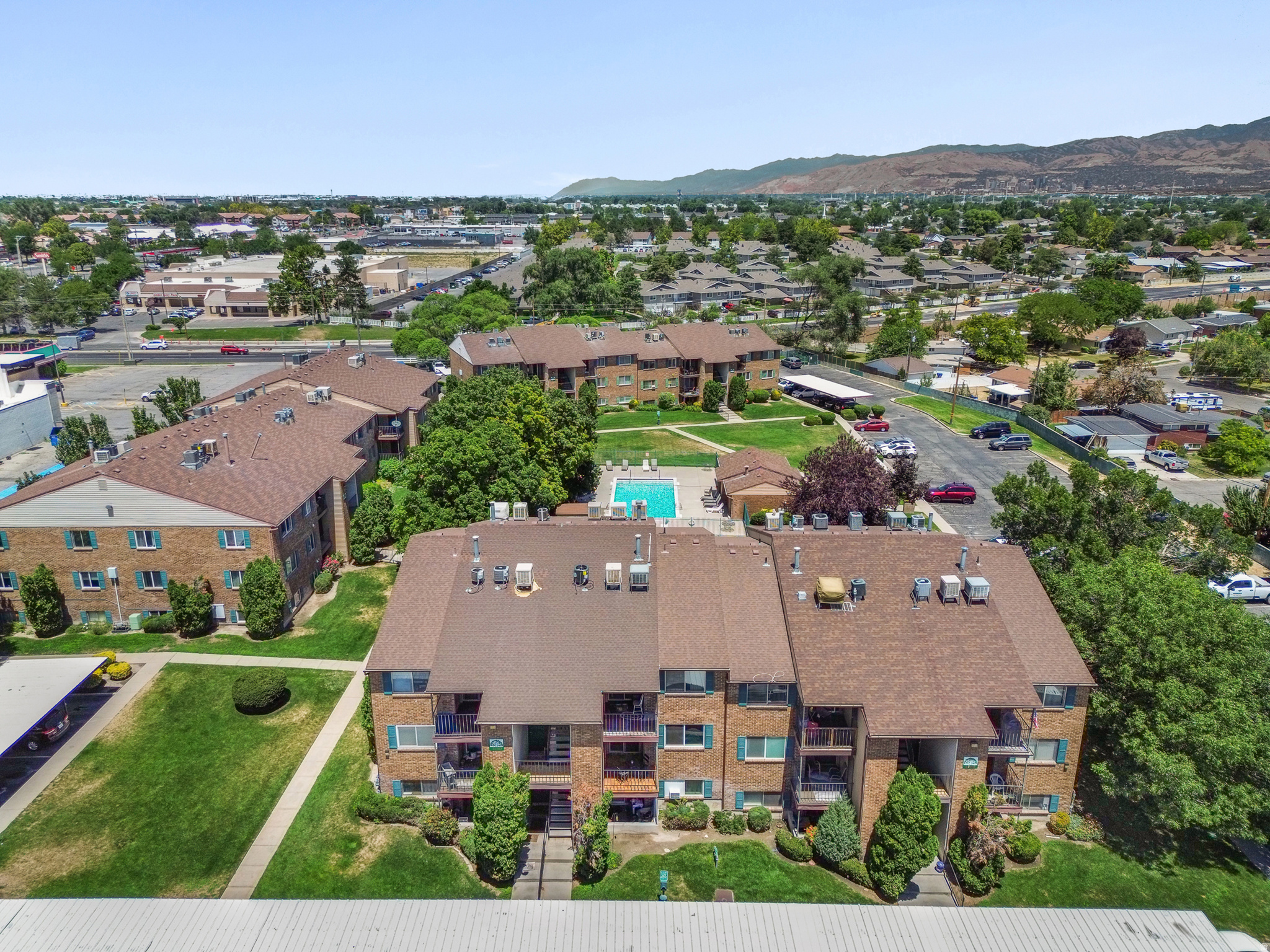 MEADOWS - Residential