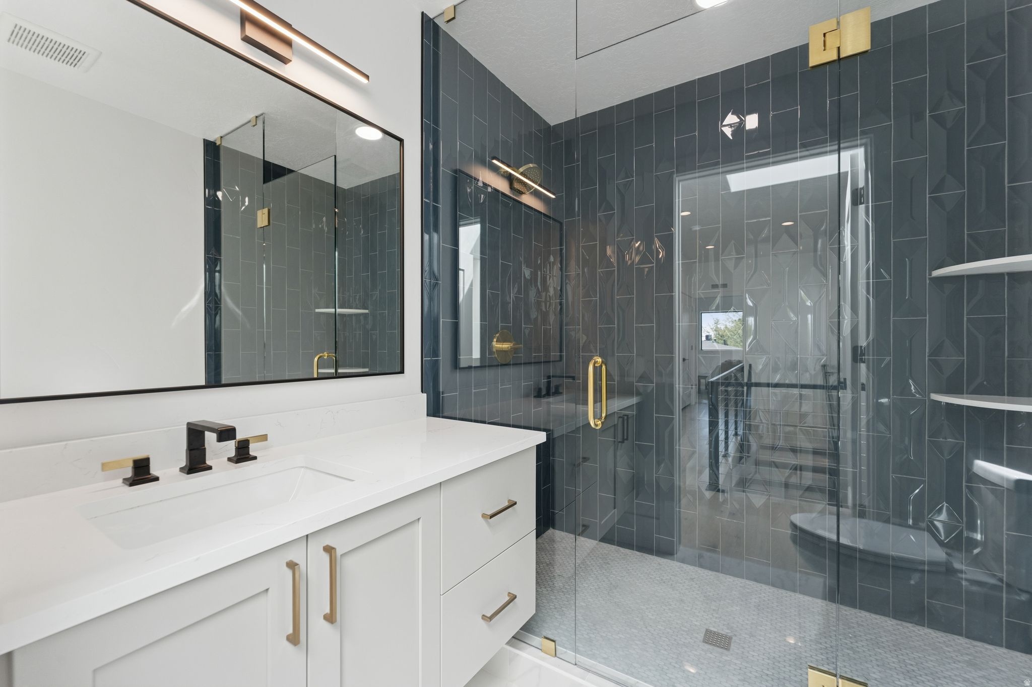 3RD AVENUE TOWNHOMES - Residential