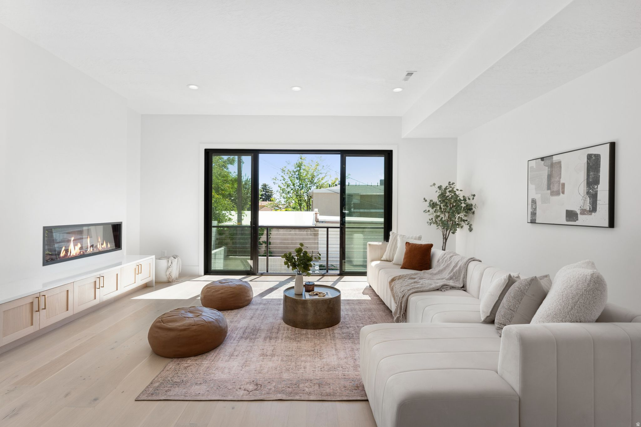 3RD AVENUE TOWNHOMES - Residential