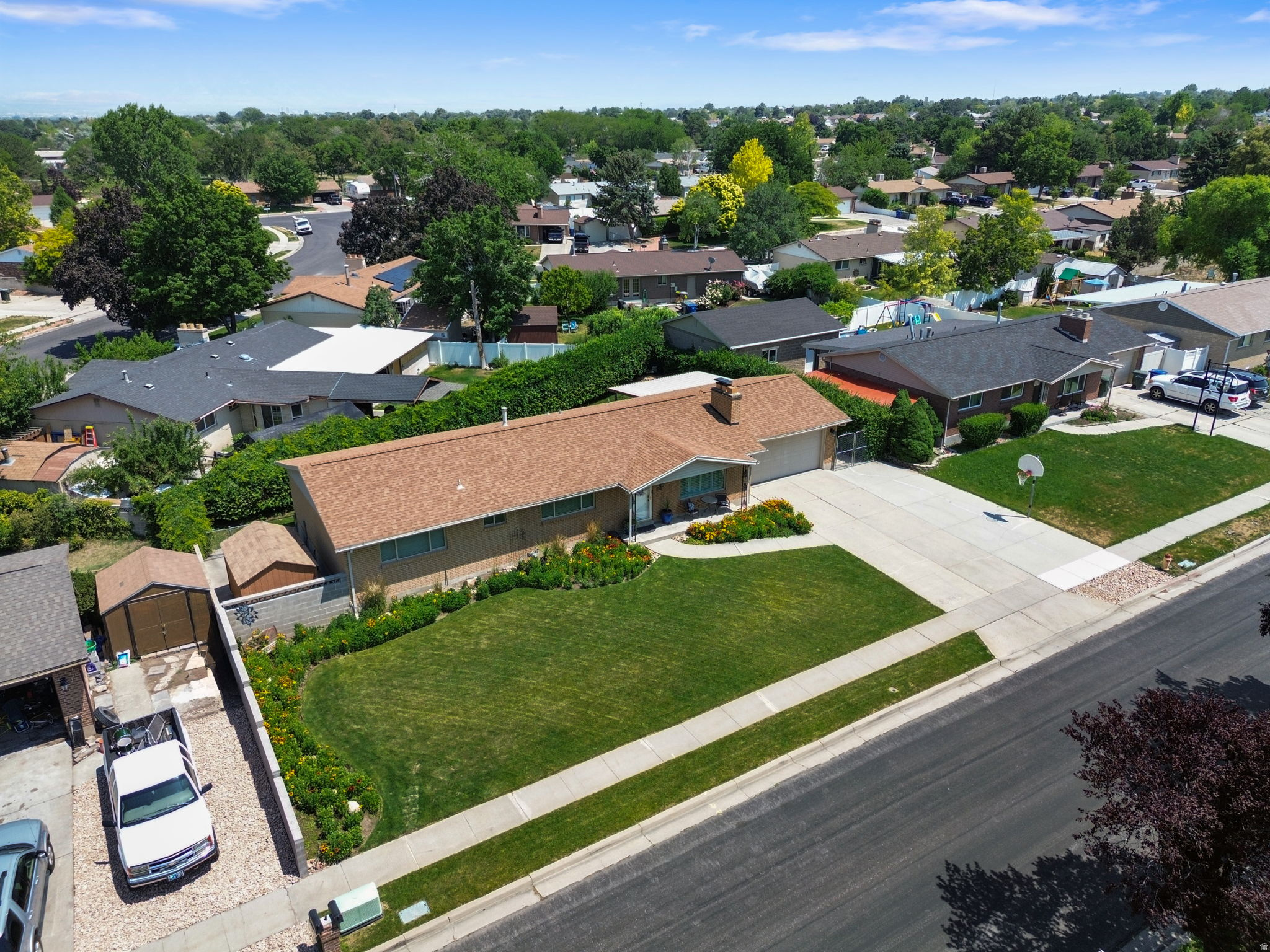 COLONY WEST #8 - Residential