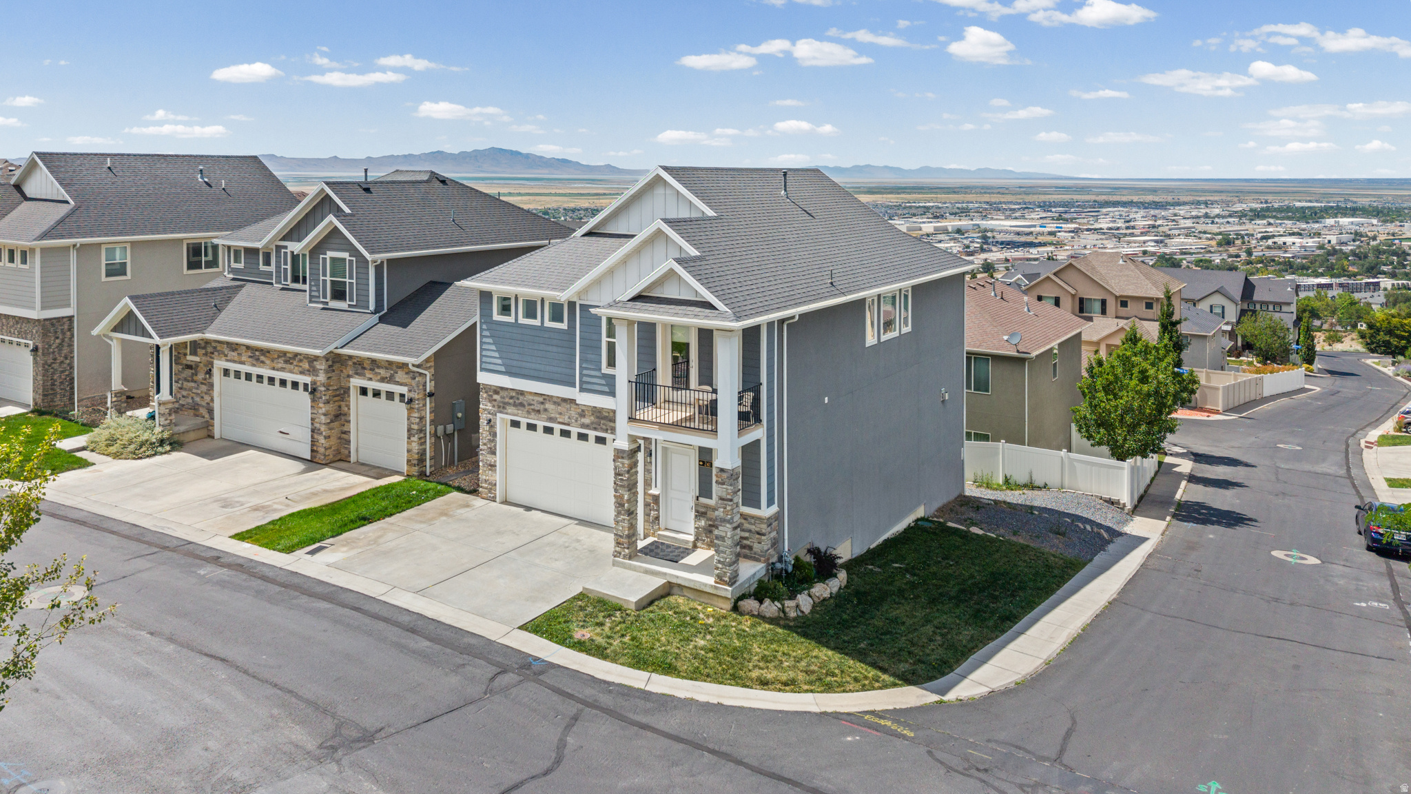 EAGLEWOOD VILLAGE - Residential