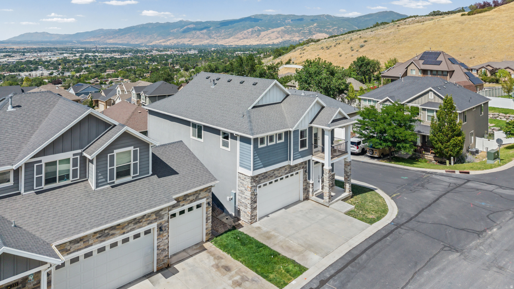 EAGLEWOOD VILLAGE - Residential