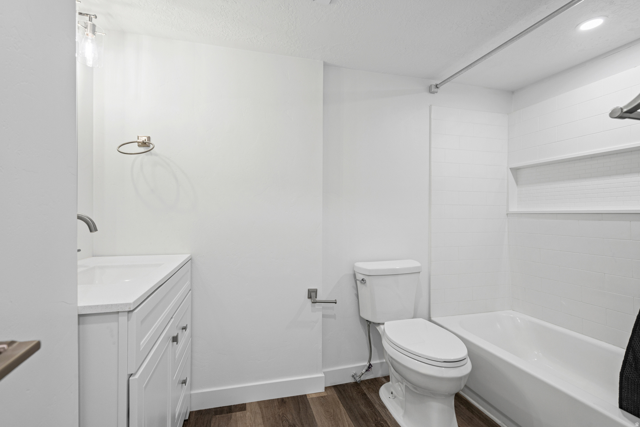 EAGLEWOOD VILLAGE - Residential