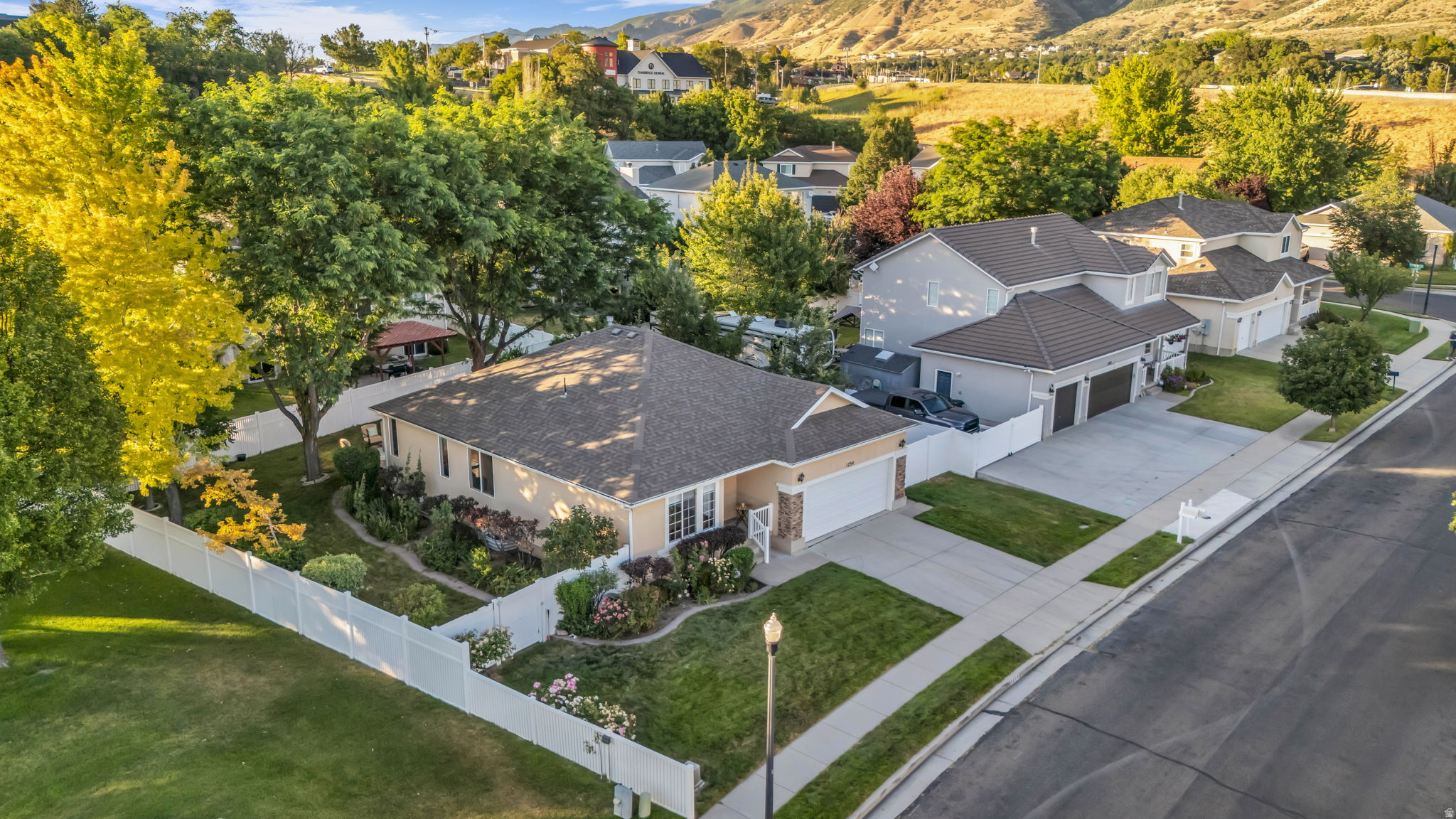 OAKRIDGE PARK ESTATE - Residential