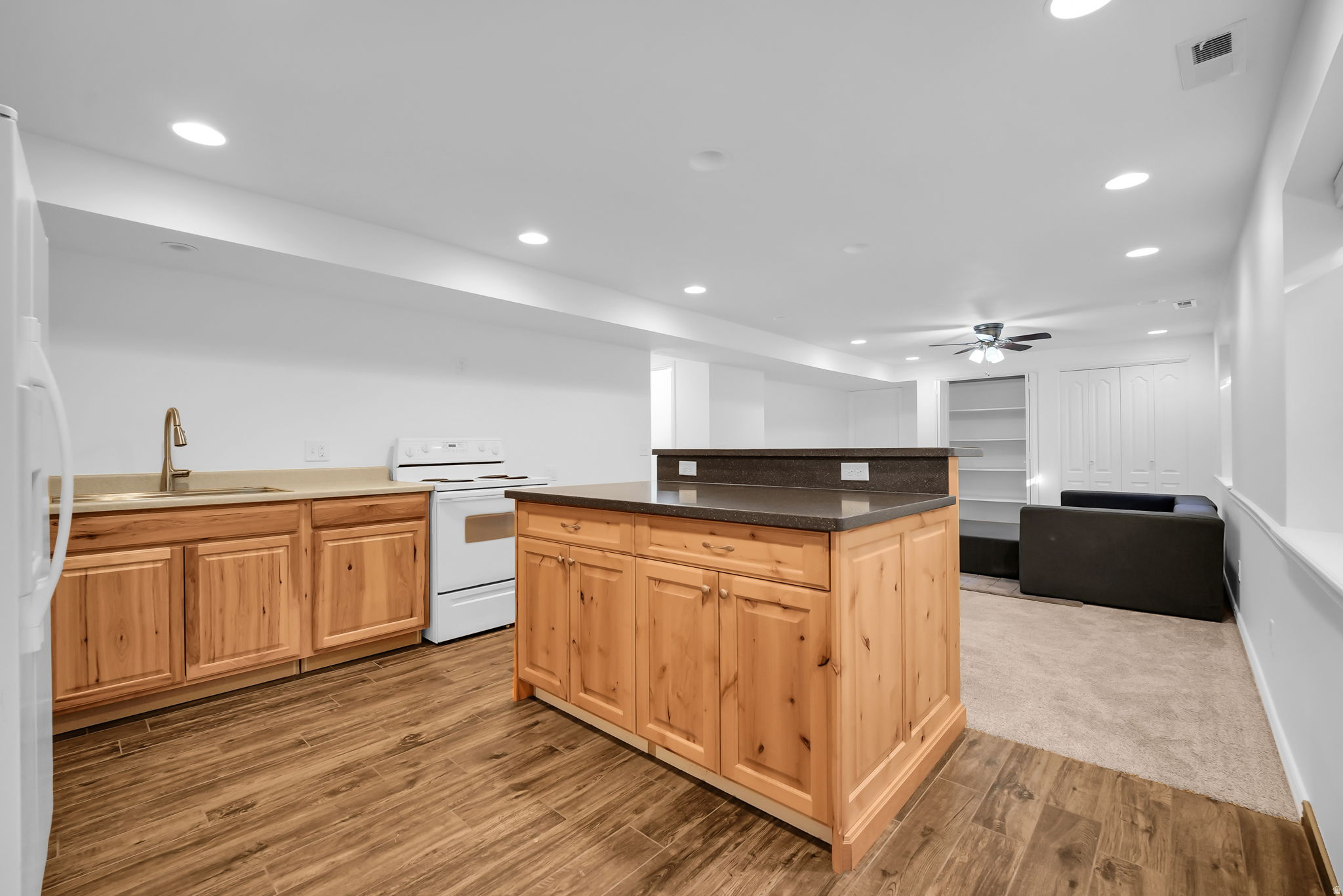 OAKRIDGE PARK ESTATE - Residential