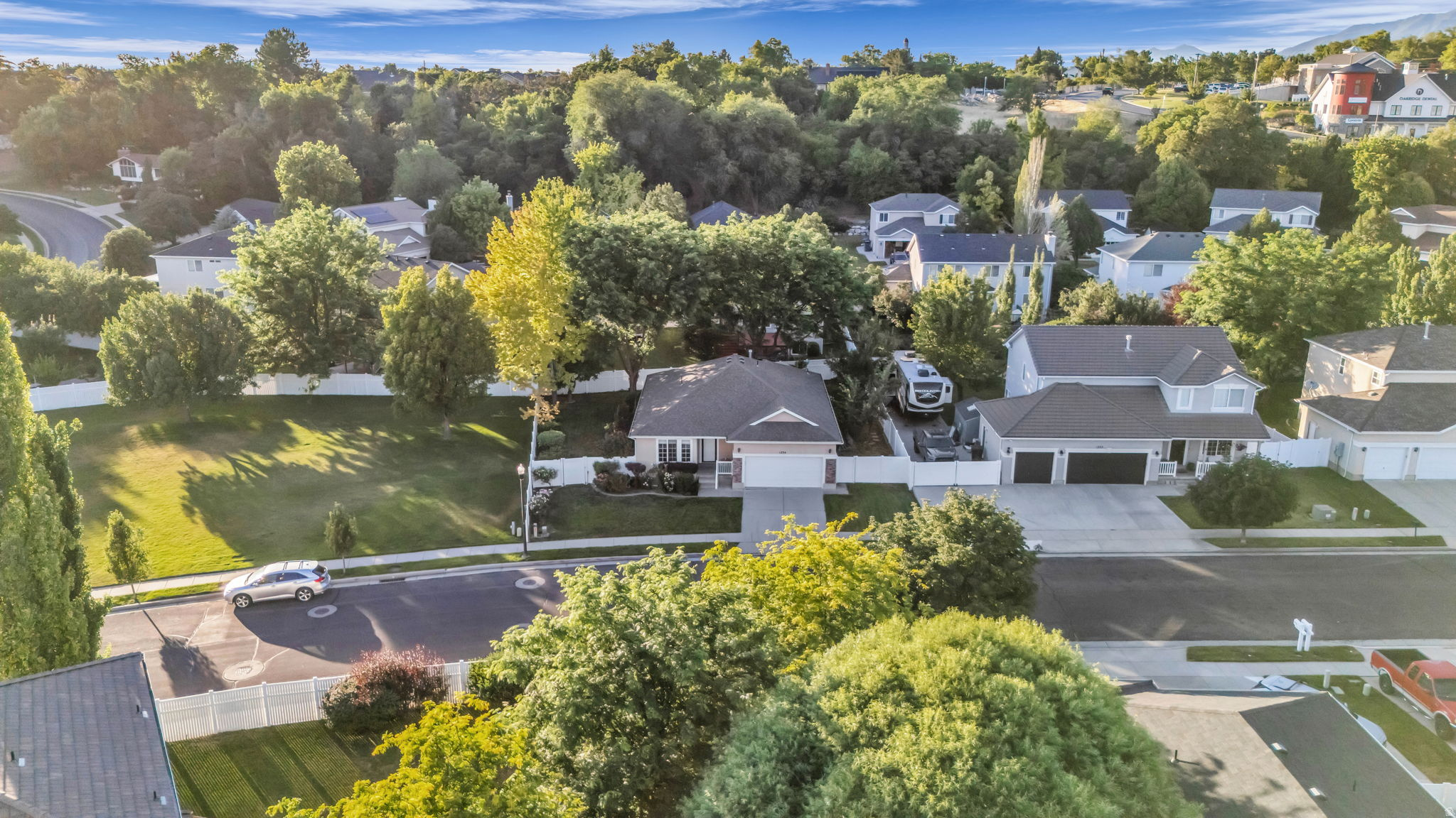 OAKRIDGE PARK ESTATE - Residential