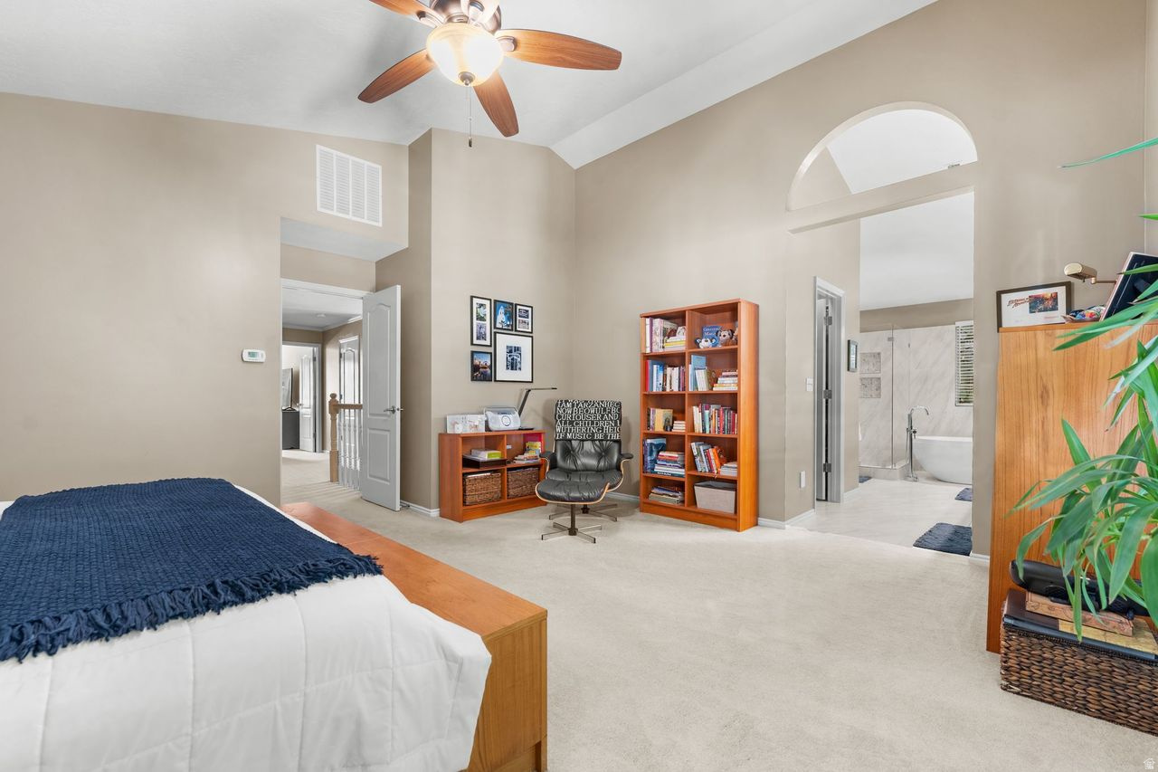 MILL HOLLOW - Residential
