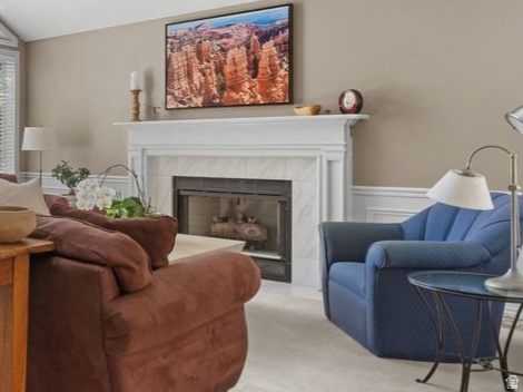 MILL HOLLOW - Residential