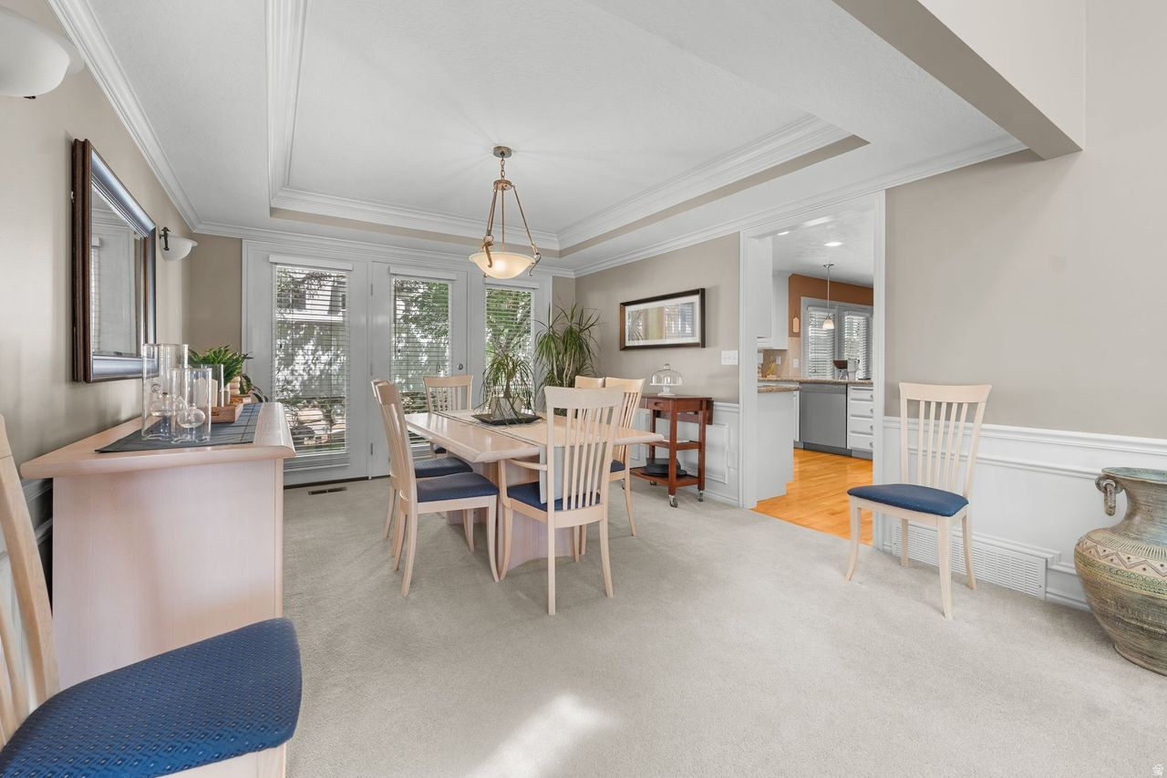 MILL HOLLOW - Residential