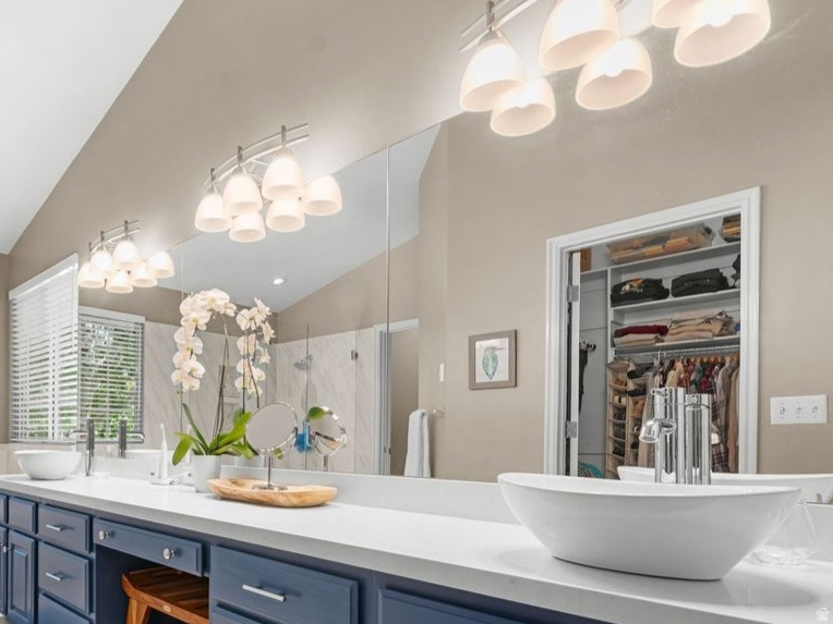 MILL HOLLOW - Residential