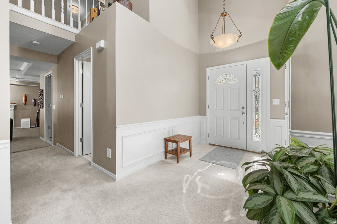 MILL HOLLOW - Residential