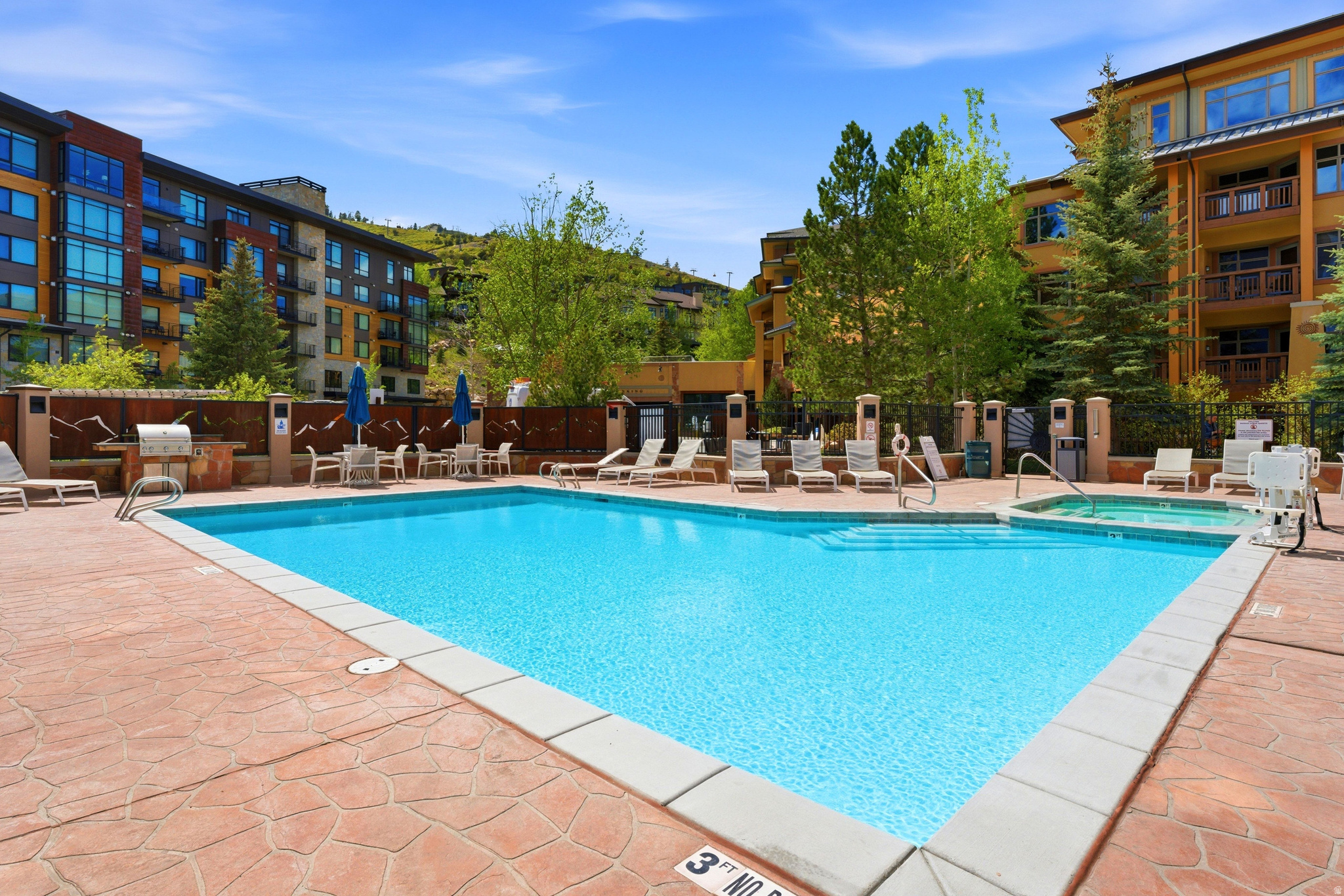 CANYONS CONDOMINIUM - Residential