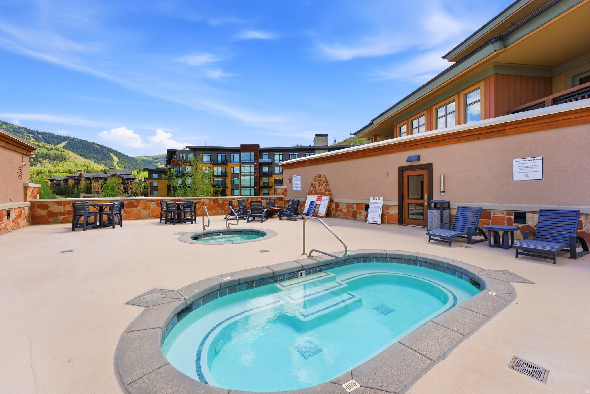 CANYONS CONDOMINIUM - Residential