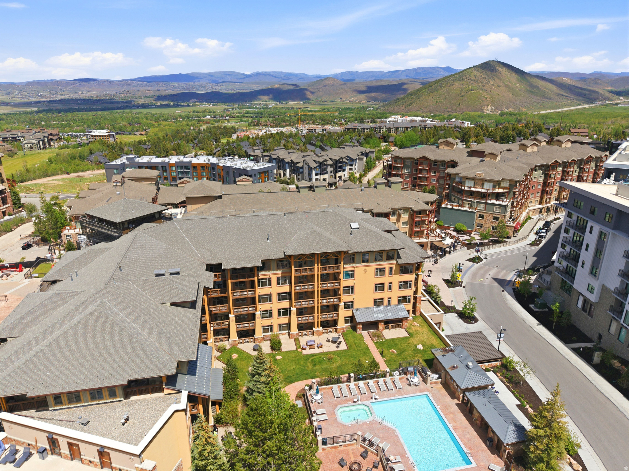 CANYONS CONDOMINIUM - Residential