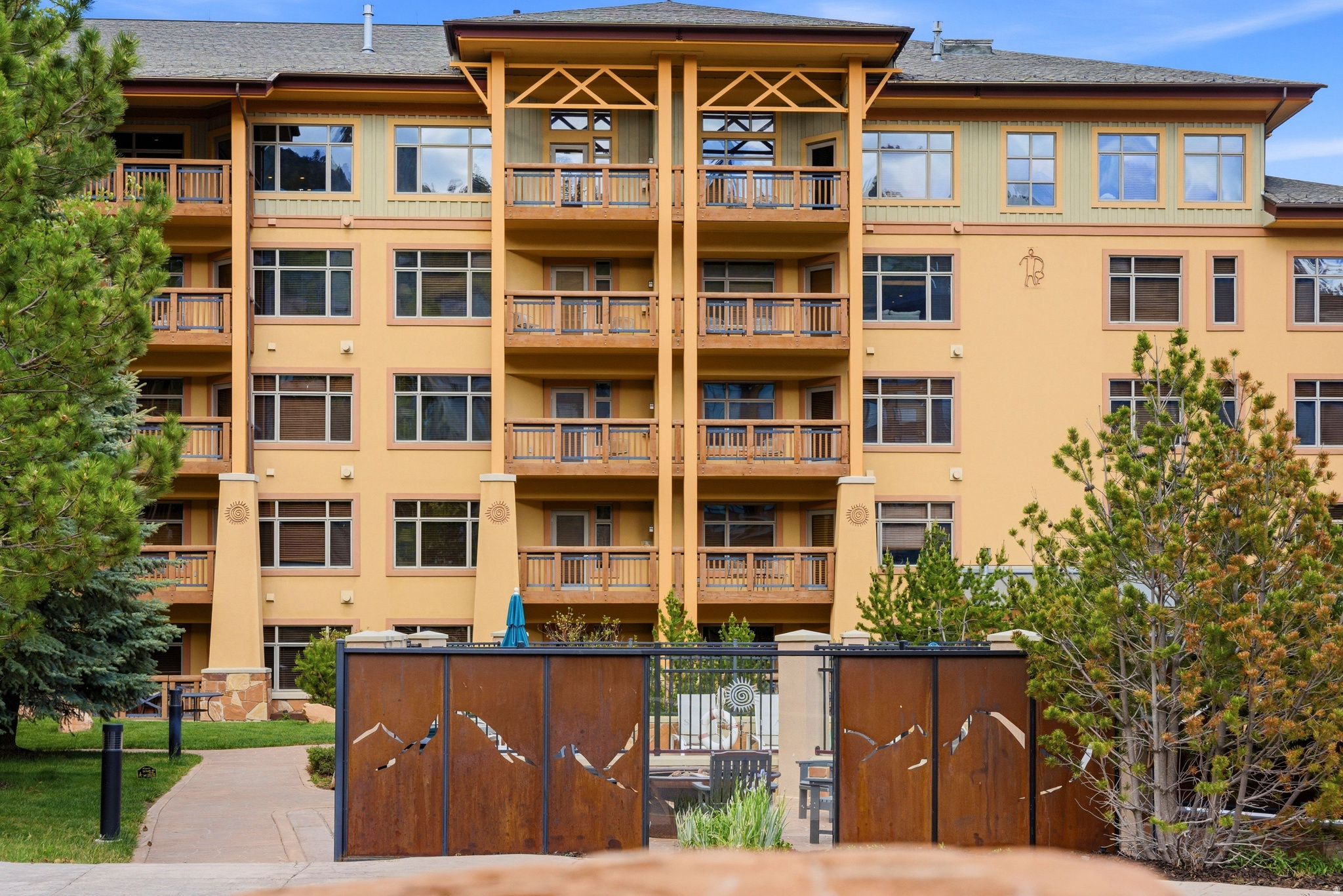 CANYONS CONDOMINIUM - Residential