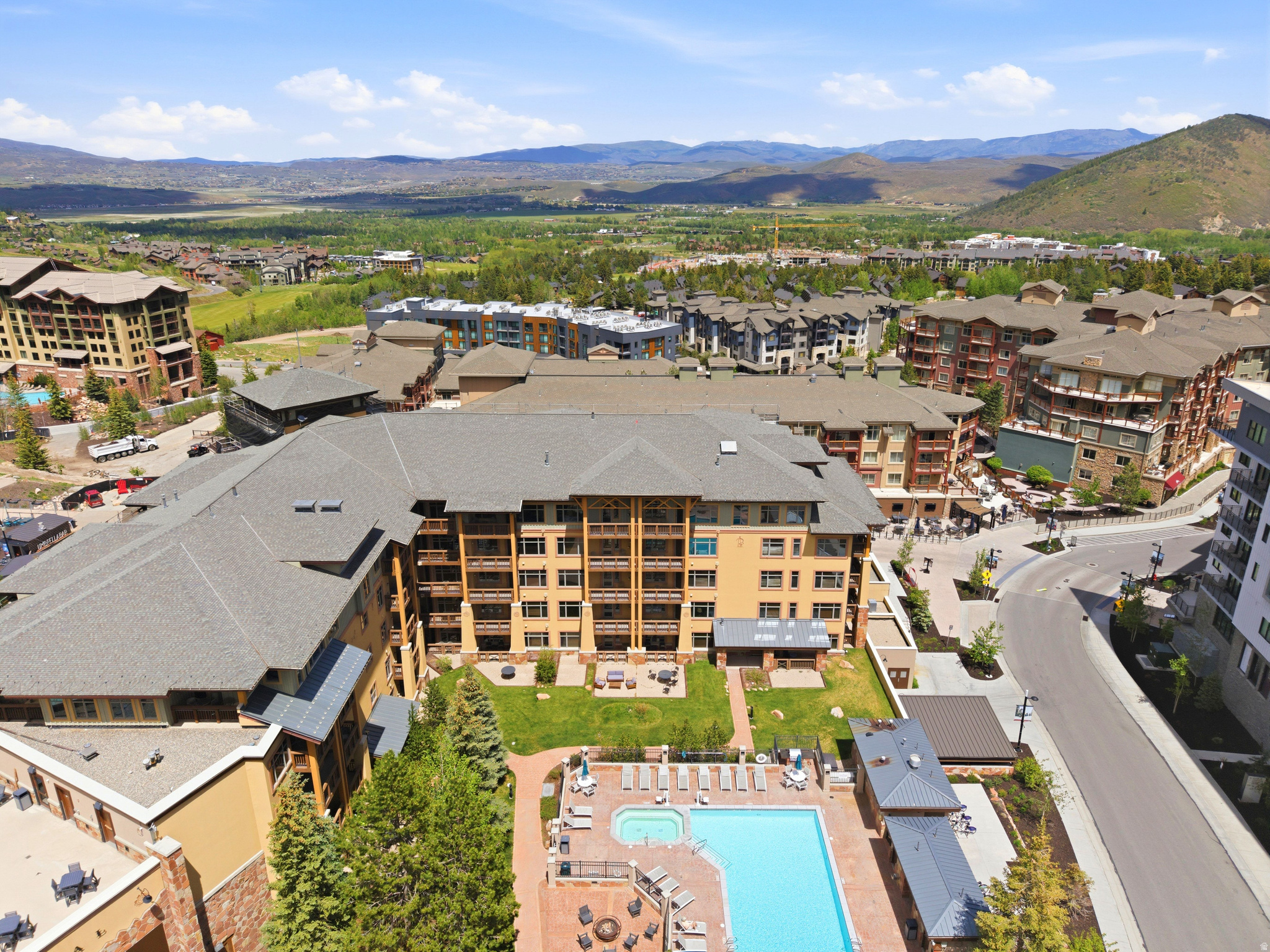 CANYONS CONDOMINIUM - Residential