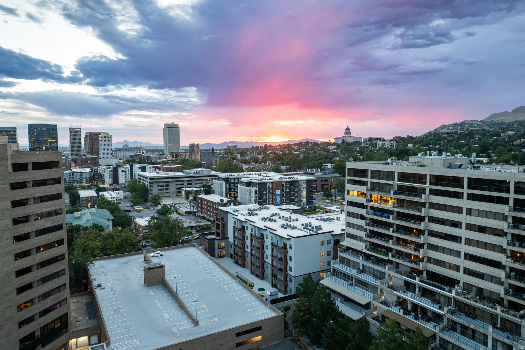 GOVERNORS PLAZA - Residential
