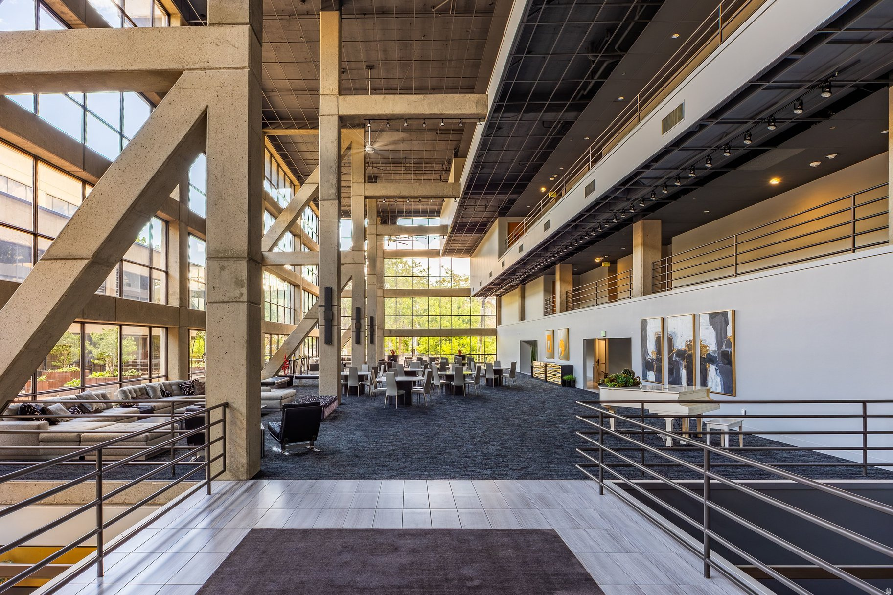 GOVERNORS PLAZA - Residential