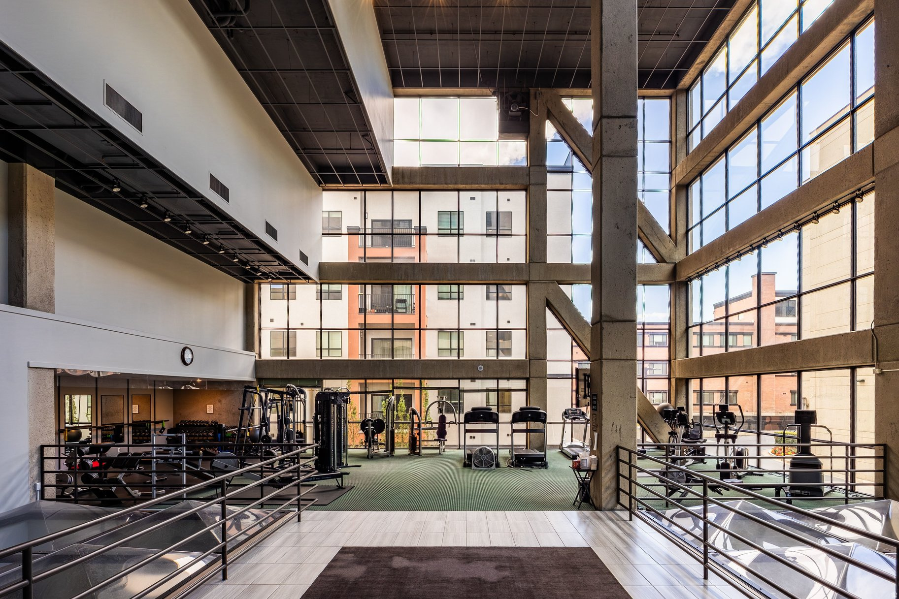 GOVERNORS PLAZA - Residential