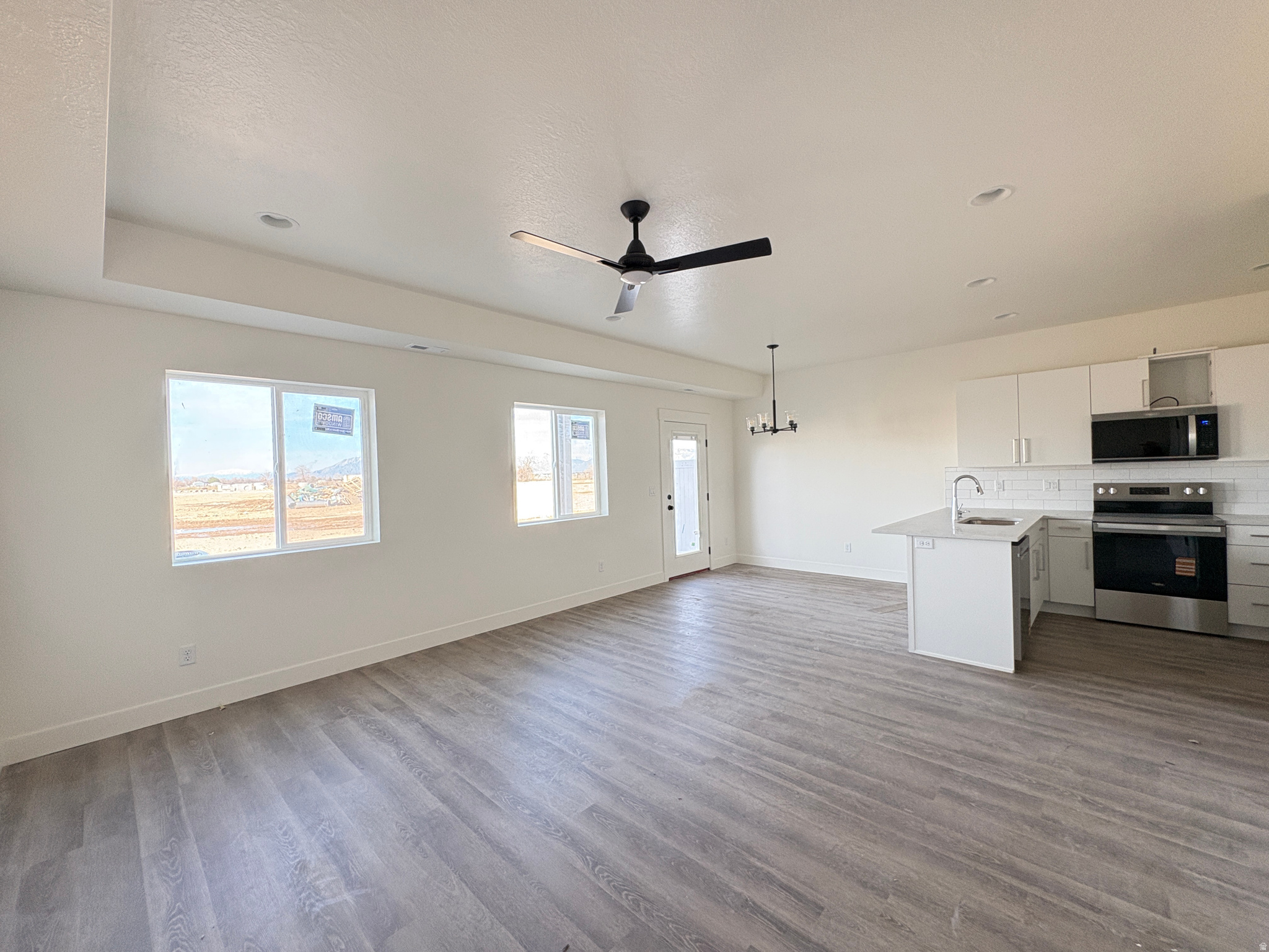 SALT GRASS - Residential
