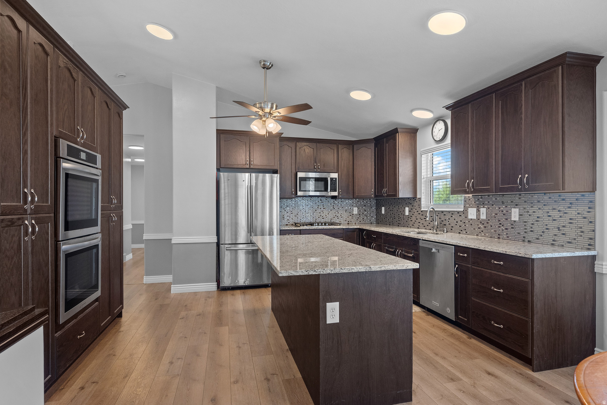 VISTA FARMS ESTATES #2 - Residential