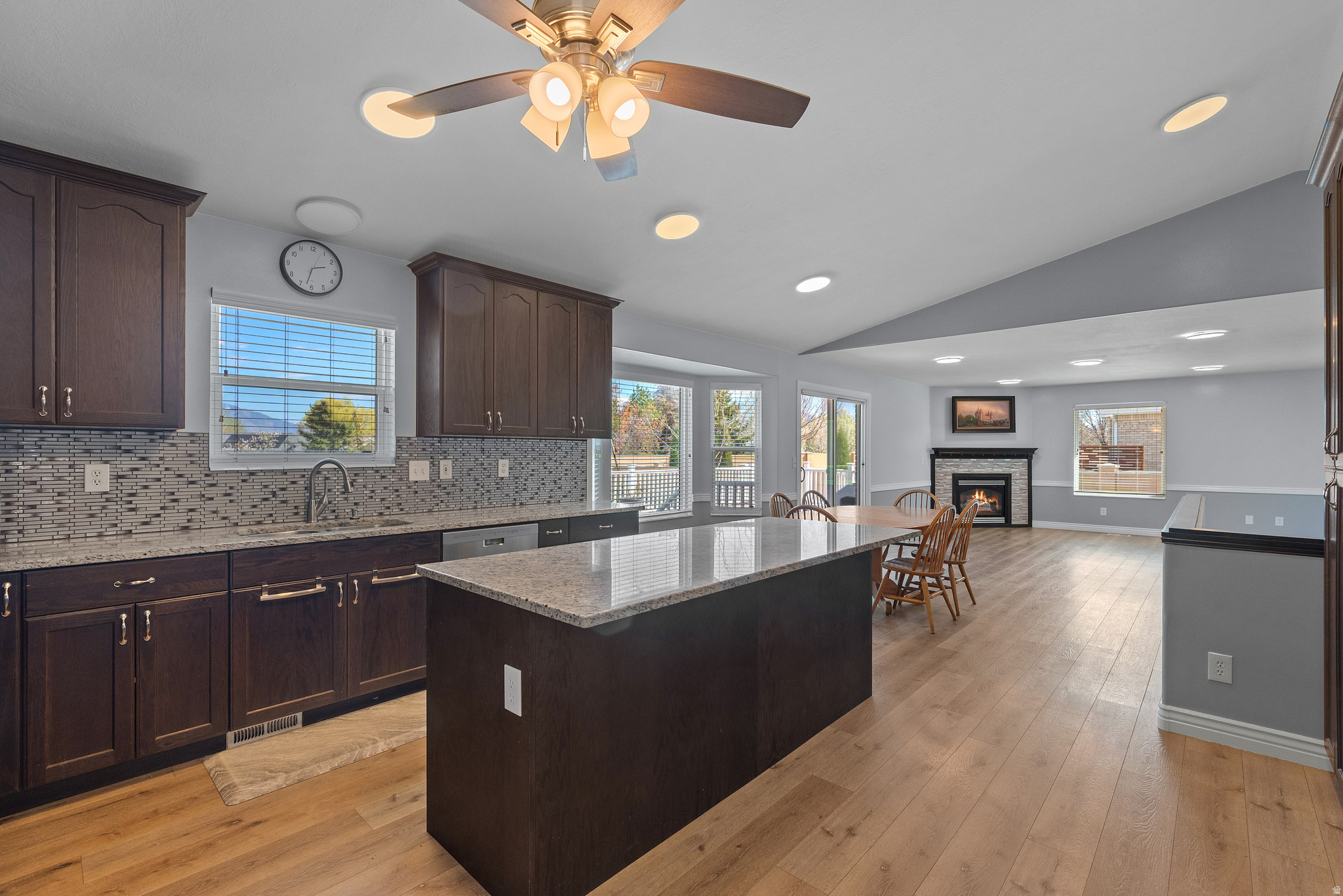 VISTA FARMS ESTATES #2 - Residential