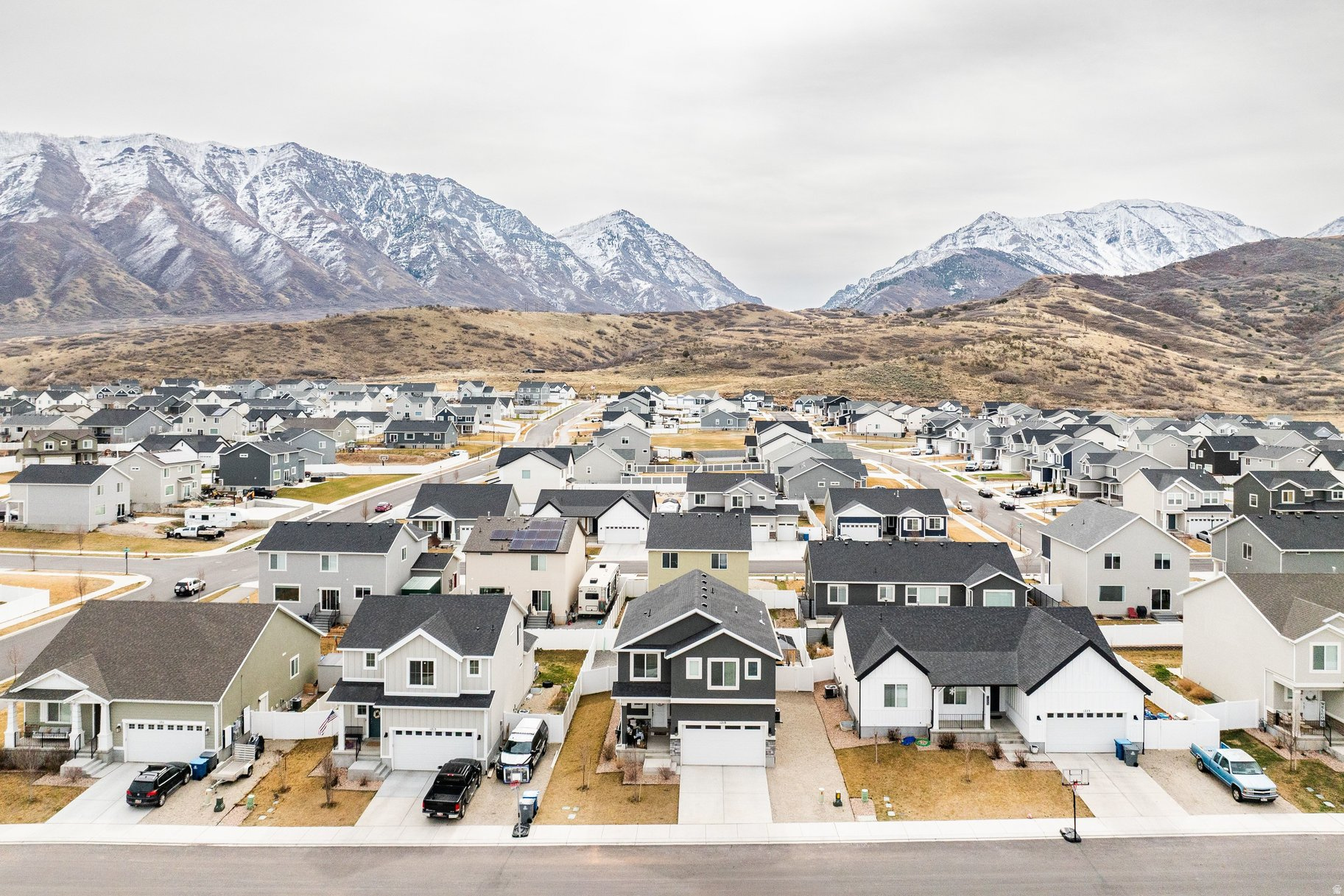 FOOTHILL VILLAGE - Residential