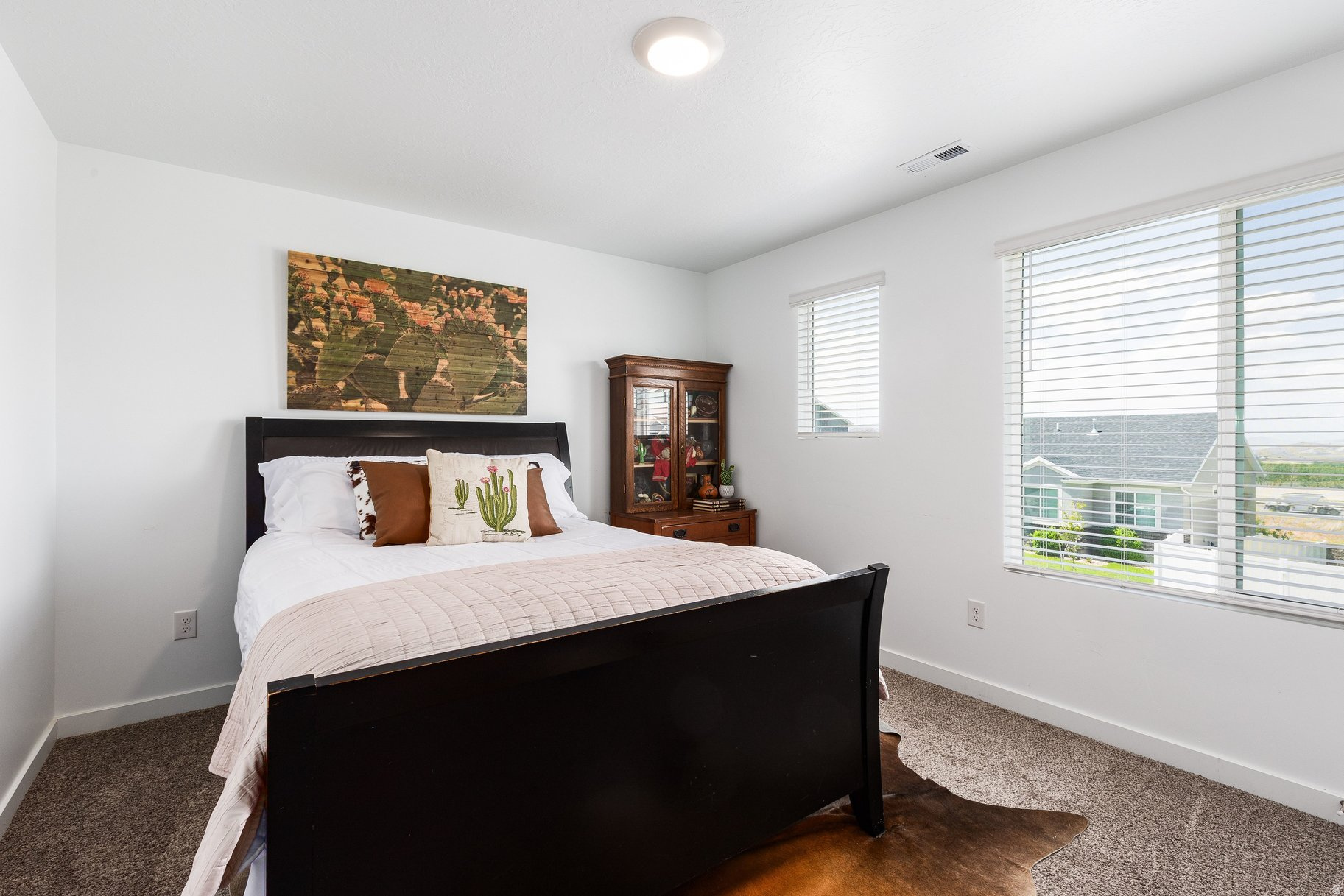 FOOTHILL VILLAGE - Residential