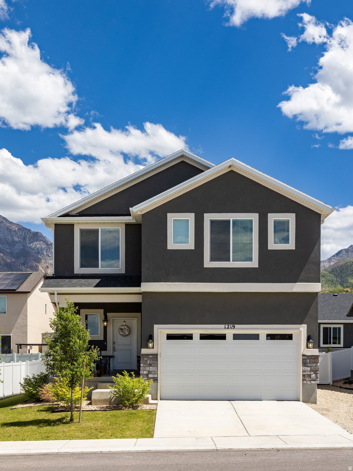 FOOTHILL VILLAGE - Residential