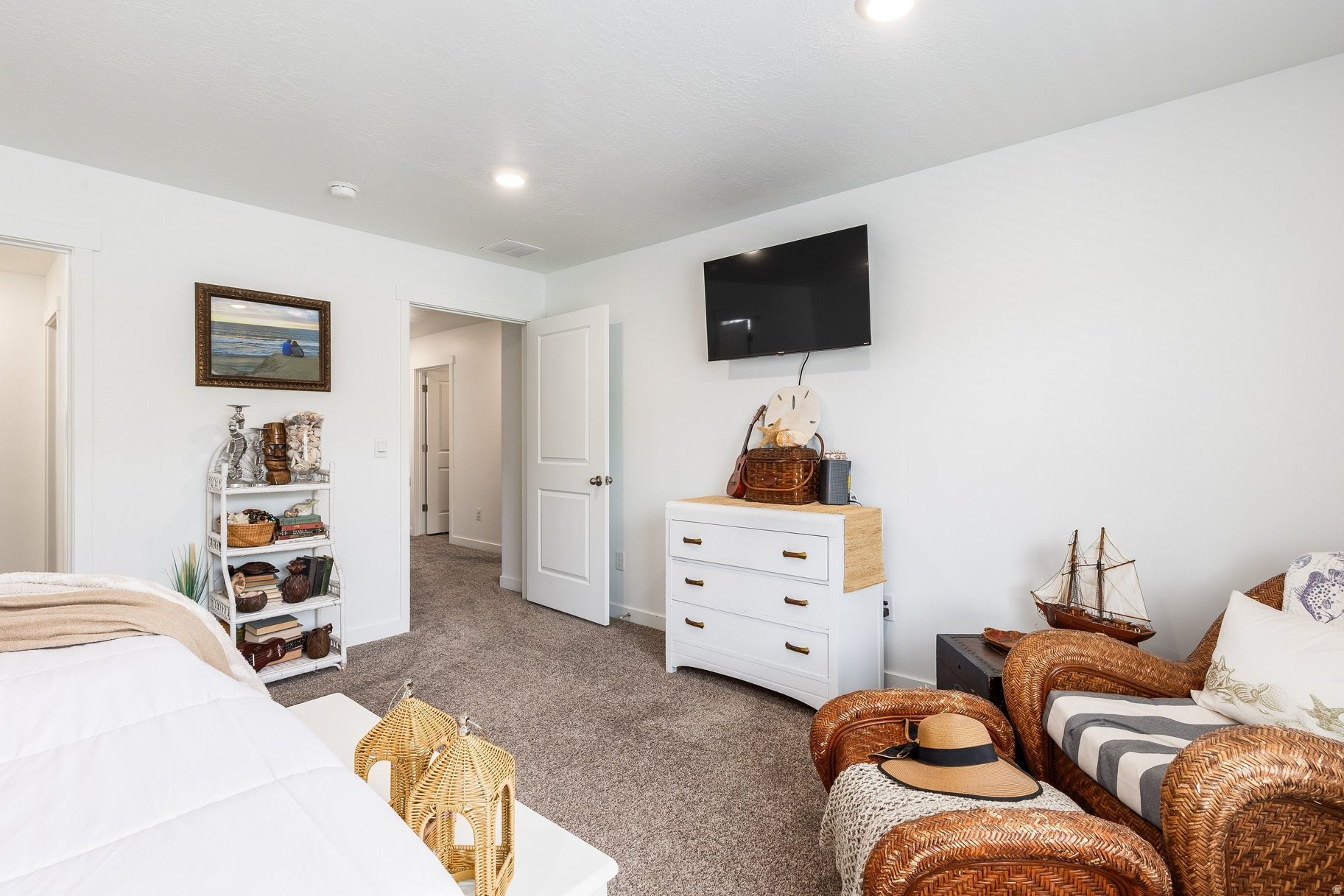 FOOTHILL VILLAGE - Residential