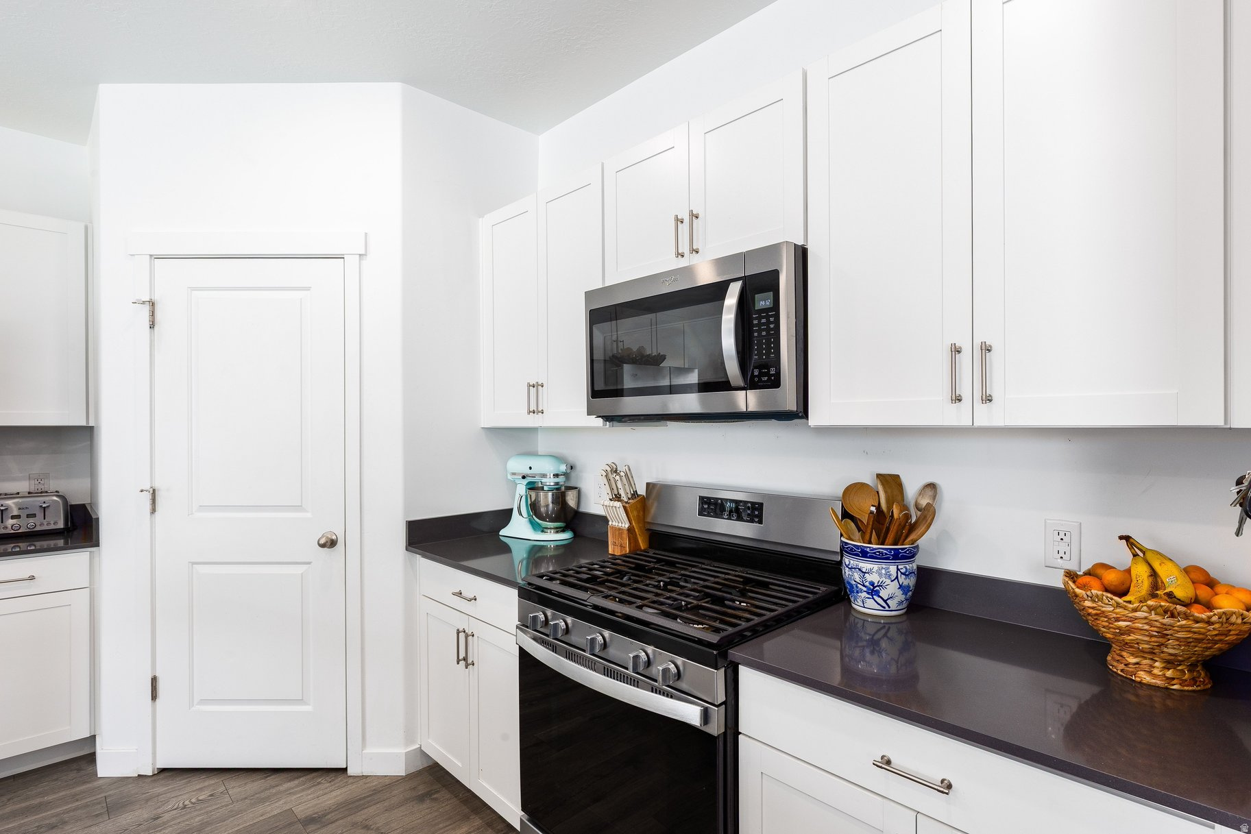 FOOTHILL VILLAGE - Residential