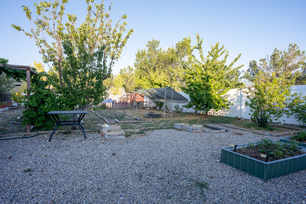 LAKESIDE - Residential