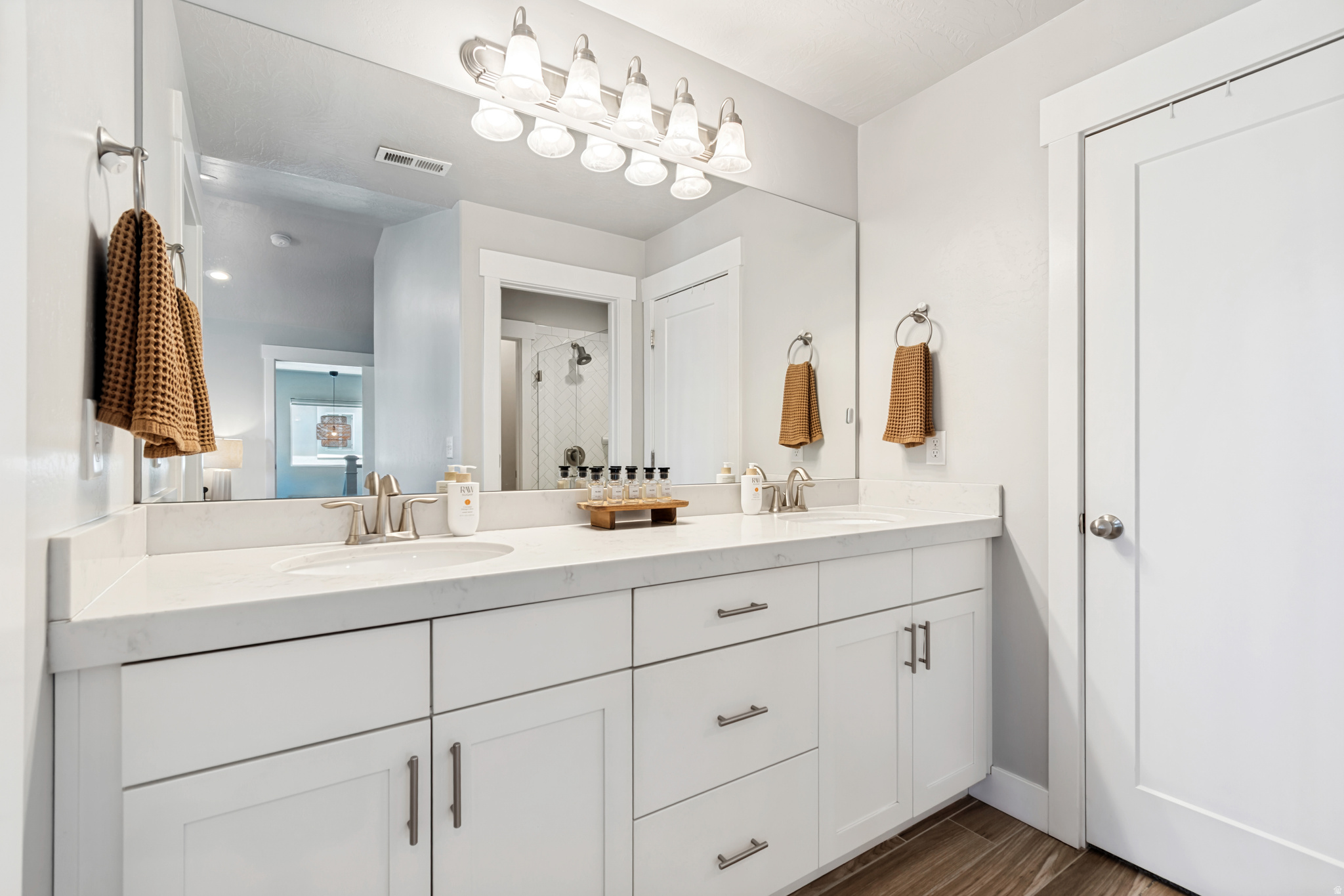 CASCADE AT WATERS EDGE - Residential