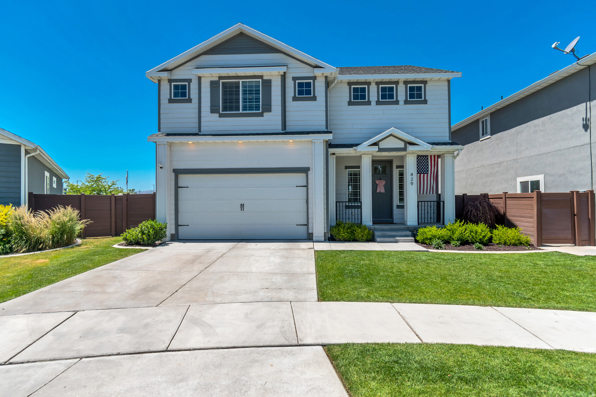CASCADE AT WATERS EDGE - Residential