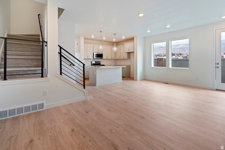 RIDGE - Residential