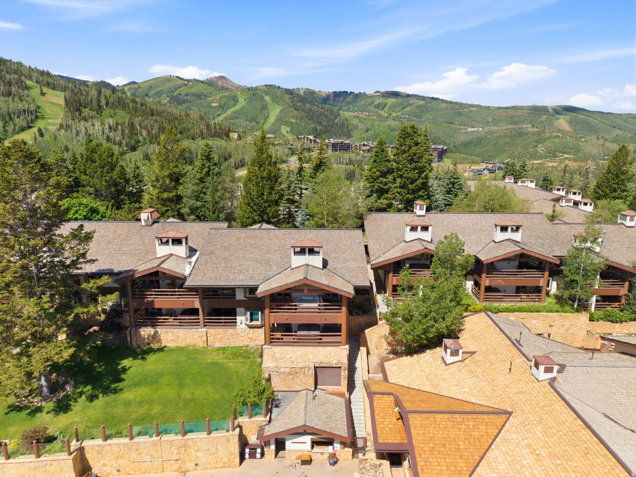 STEIN ERIKSEN LODGE CONDOMINIUM - Residential