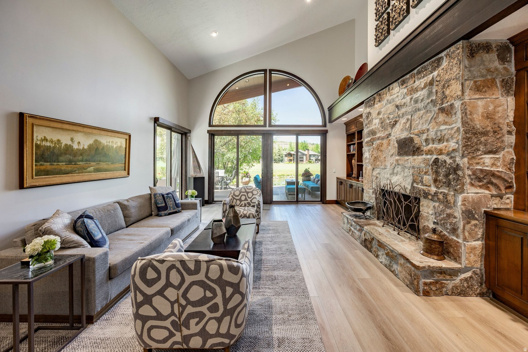 FOUR LAKES VILLAGE - Residential