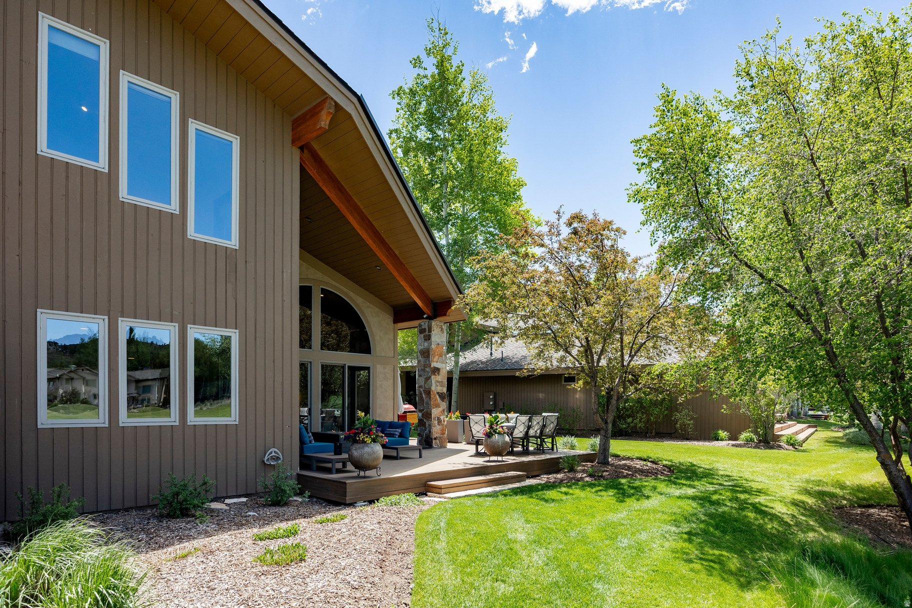 FOUR LAKES VILLAGE - Residential